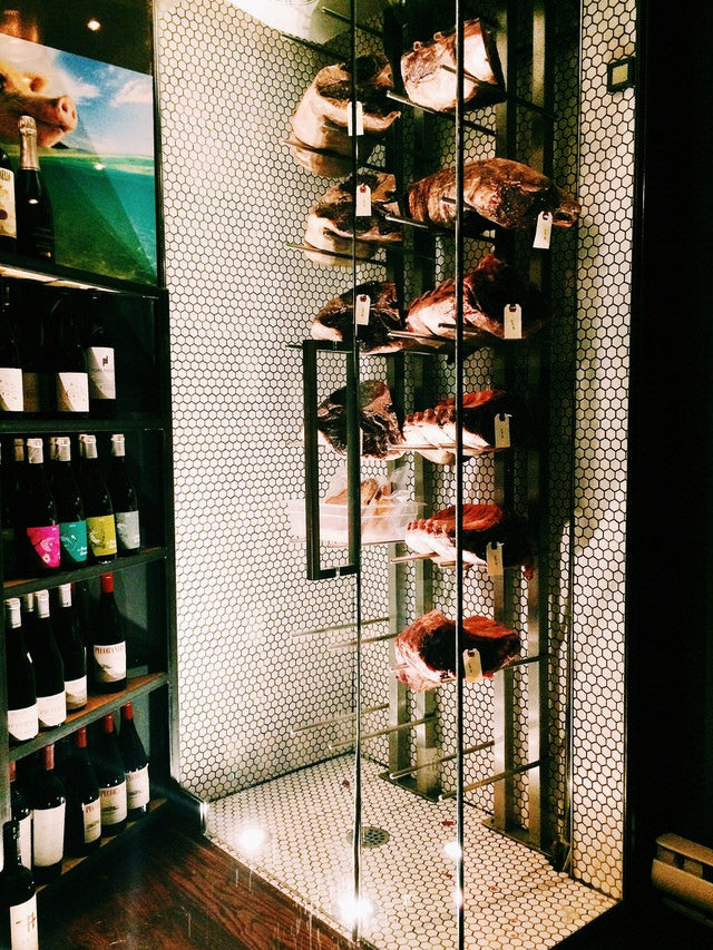 Lucille's Oyster Dive